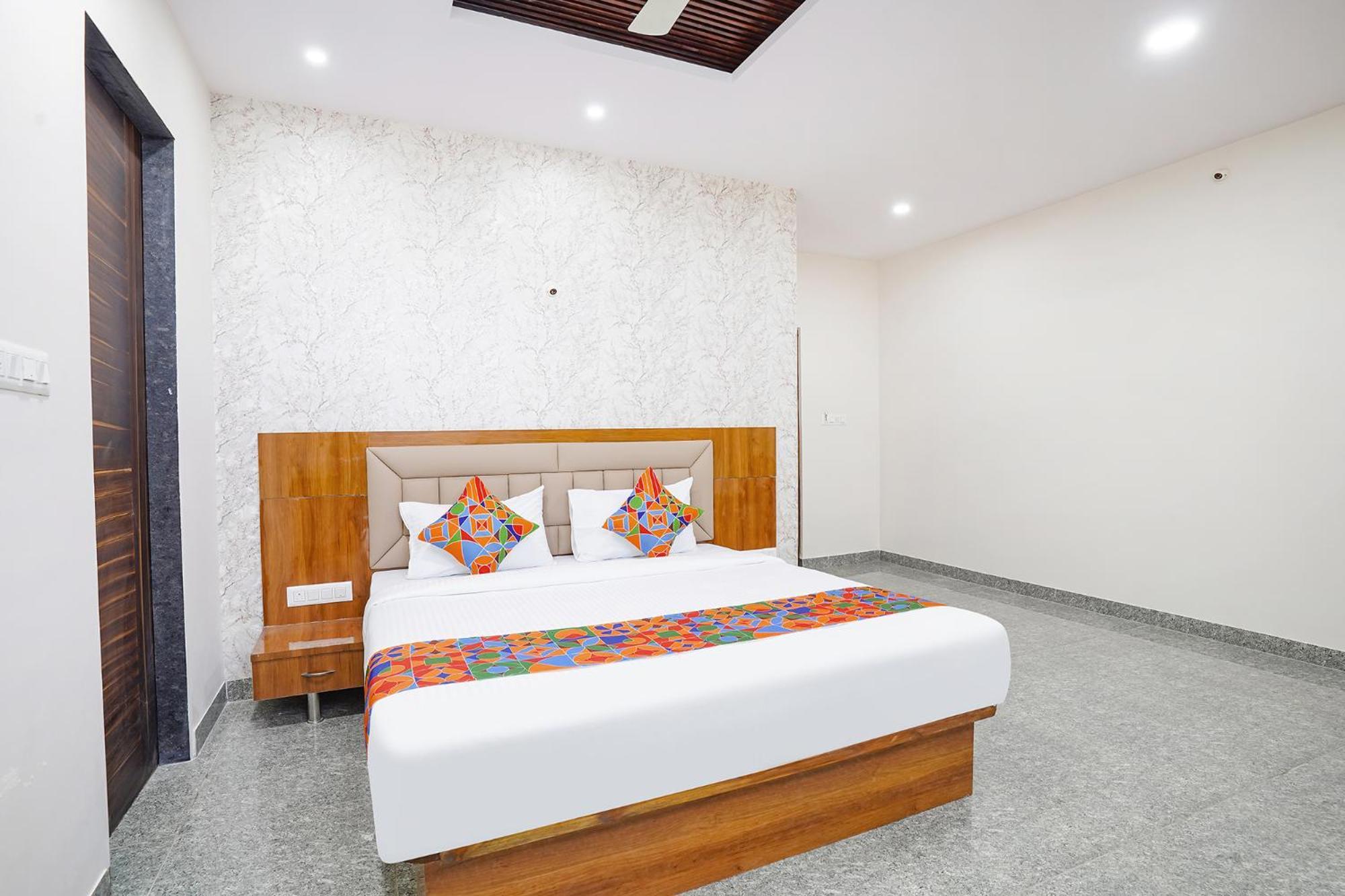 Fabhotel Platinum Palace - Nr Magadi Main Road Bangalore Luaran gambar