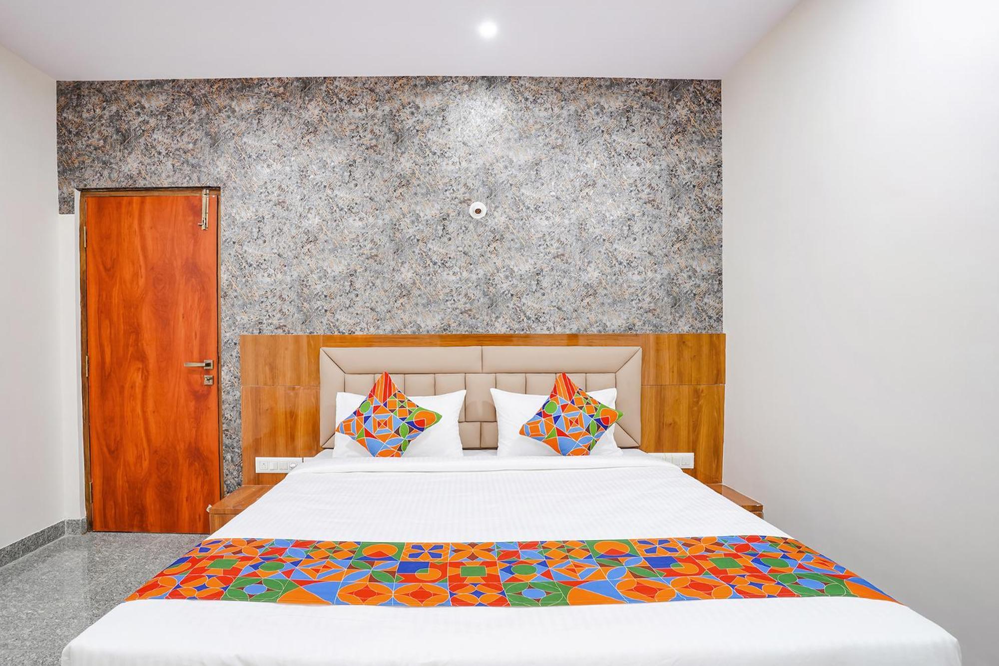 Fabhotel Platinum Palace - Nr Magadi Main Road Bangalore Luaran gambar