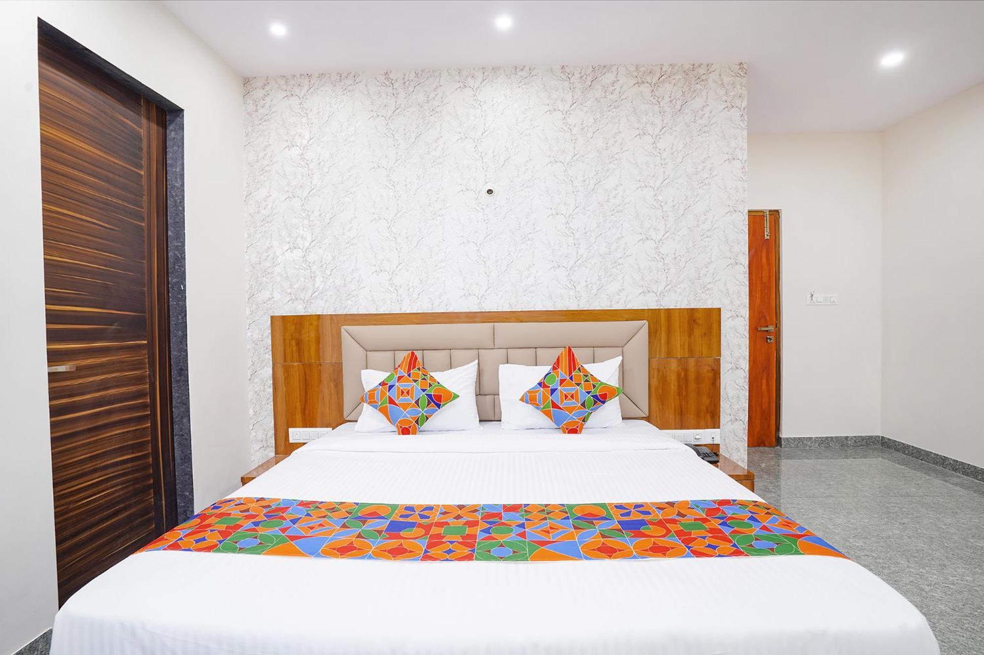 Fabhotel Platinum Palace - Nr Magadi Main Road Bangalore Luaran gambar