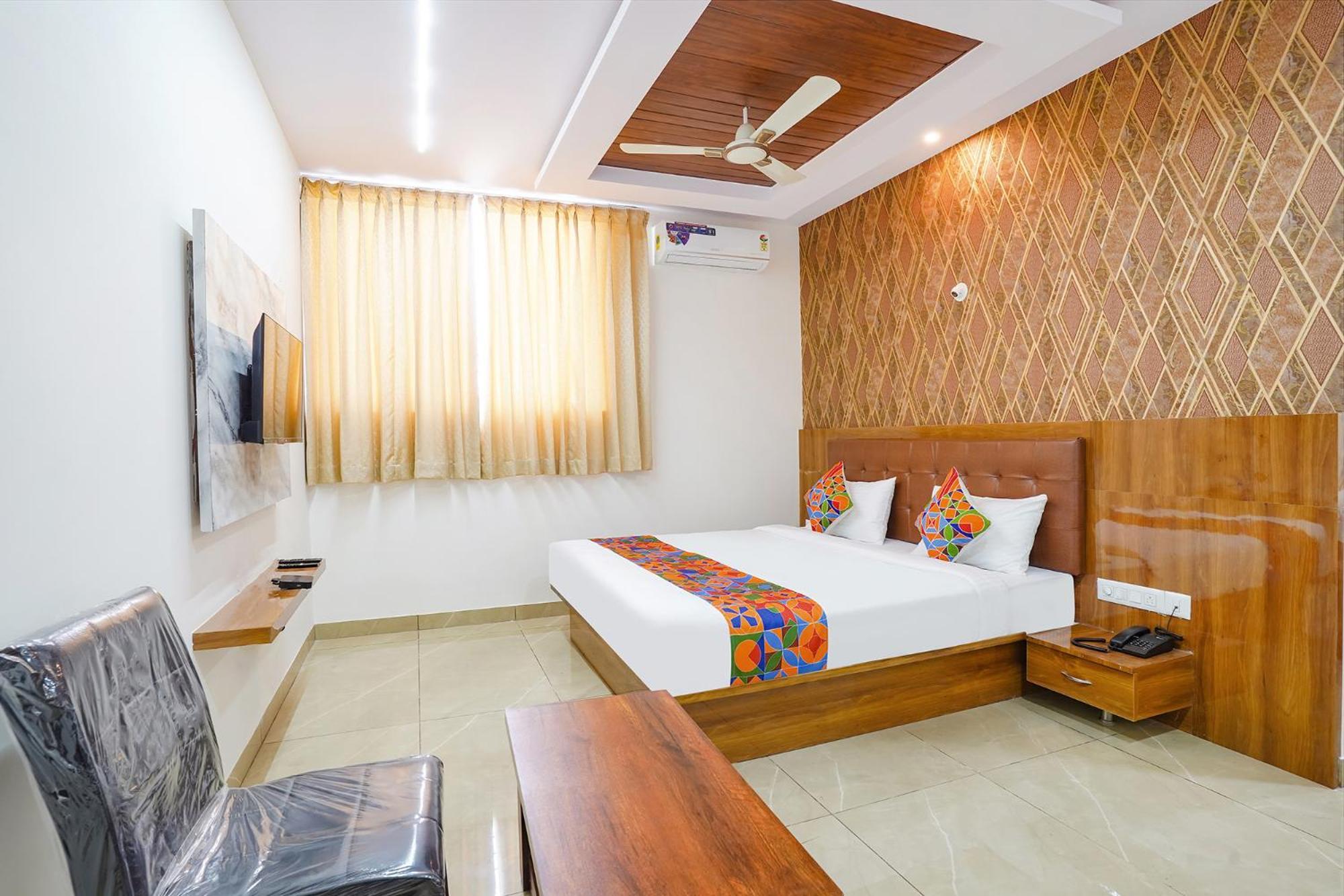Fabhotel Platinum Palace - Nr Magadi Main Road Bangalore Luaran gambar